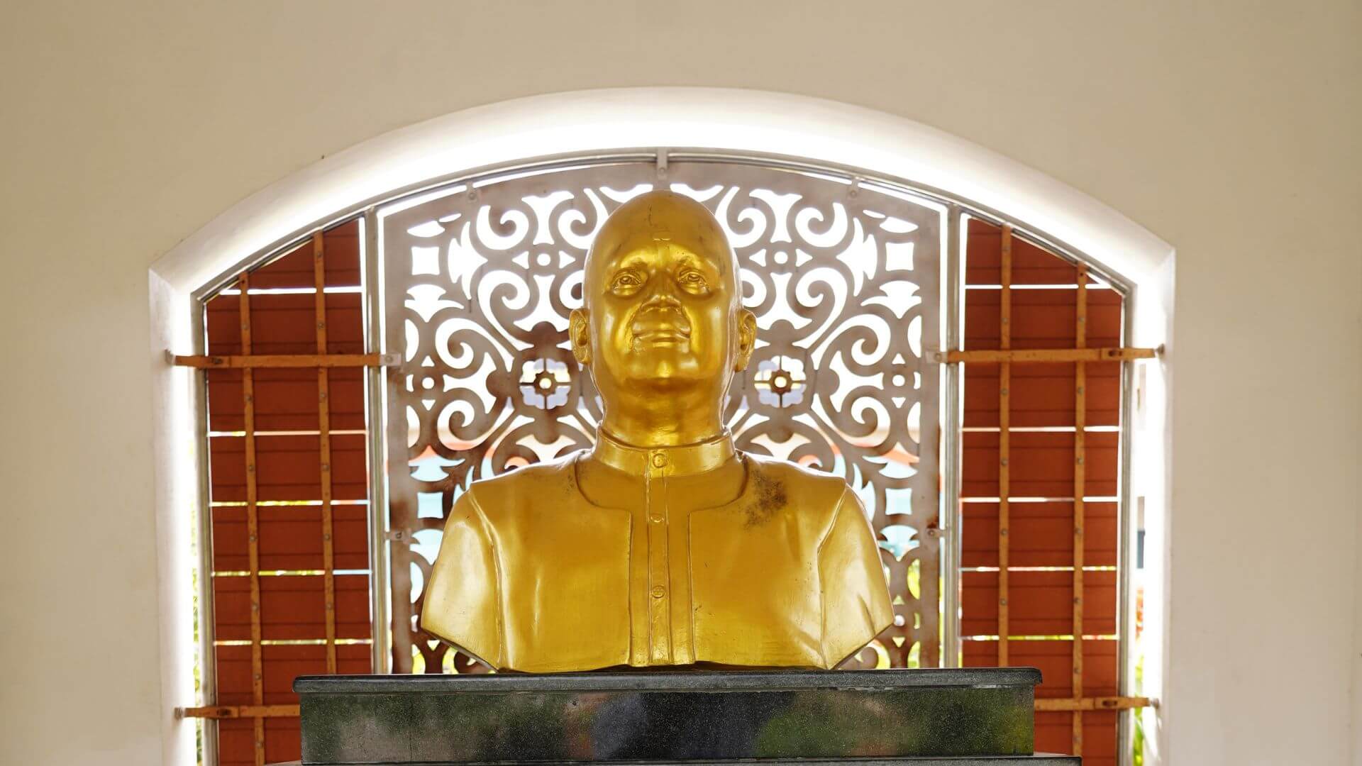 Students walking on campus